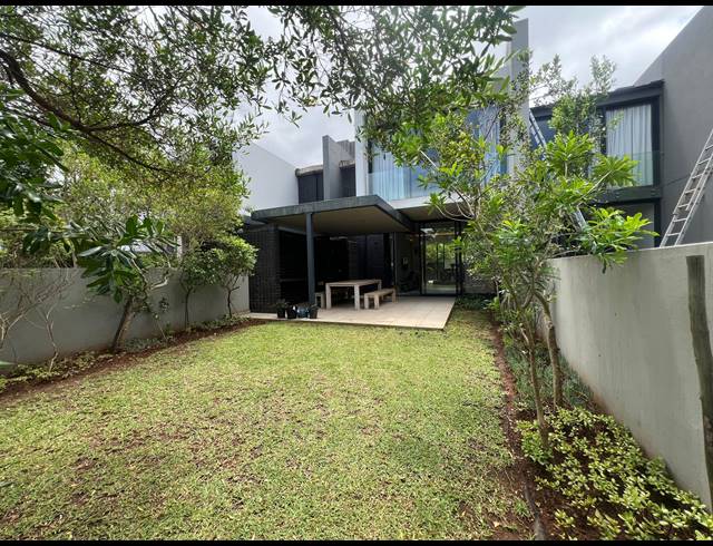 3 BEDROOM FREEHOLD FOR SALE IN SIBAYA PRECINCT